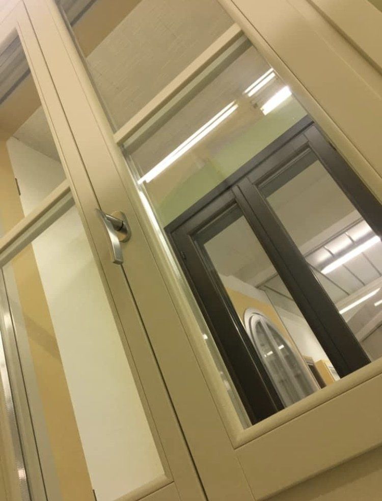 dettaglio anta finestra in PVC