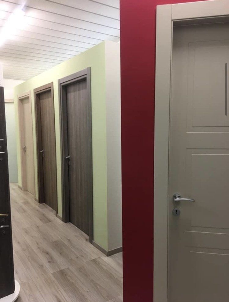 porte per interni di vari materiali
