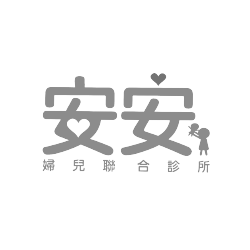 一個黑白標誌,上面有漢字和一個抱著心形的小女孩。