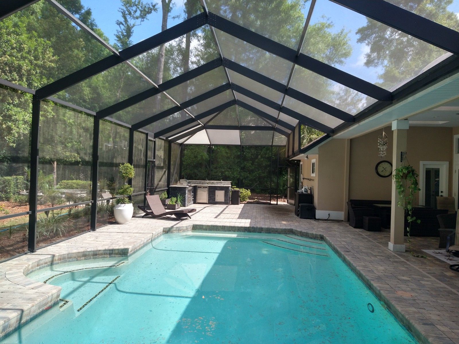 pool-enclosure-cleaning-gainesville-fl