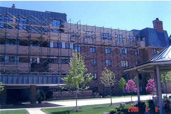 Scaffholding Labor Services  - Scaffholding  in the Building with Landscape in Painseville, OH