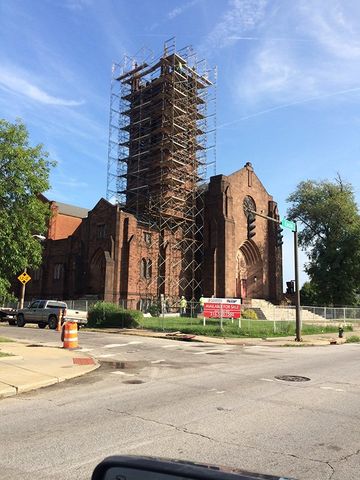 Scaffolding Services  - Church with Scaffholding in Painseville, OH