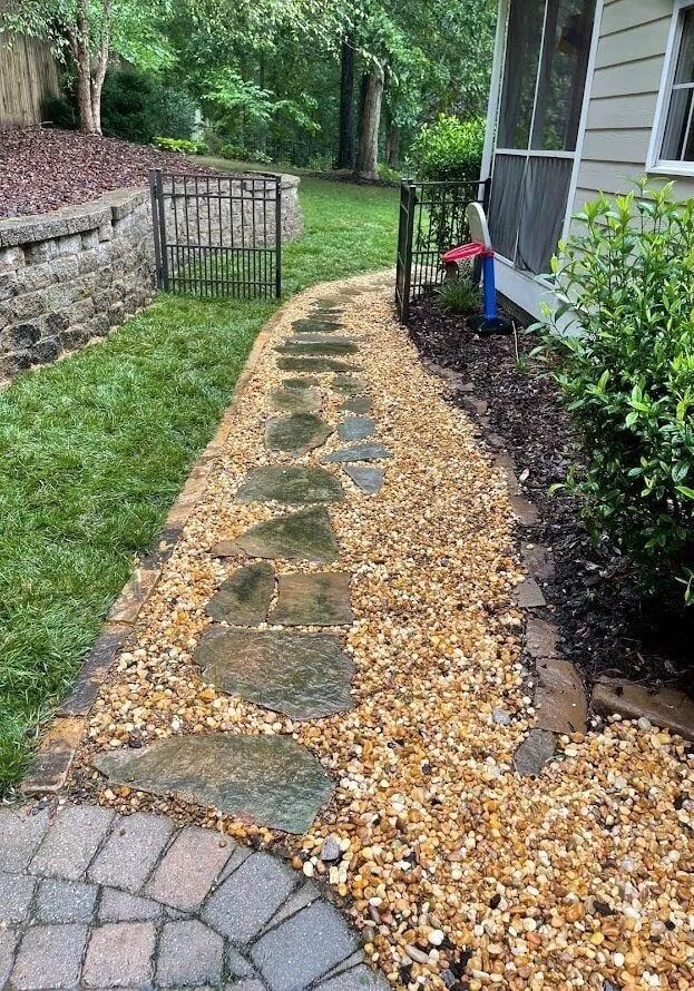 Clean Commercial Landscape Design