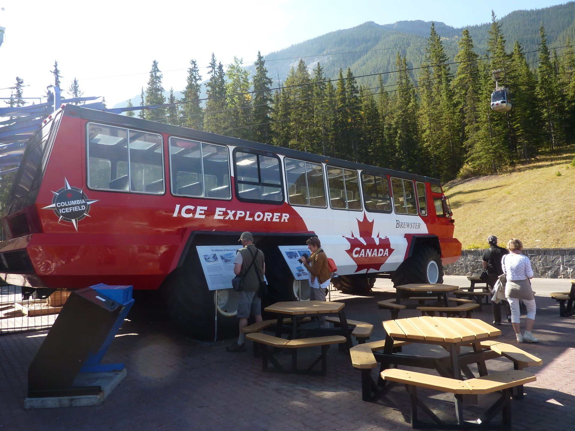 afbeelding van Icefield info center Canada
