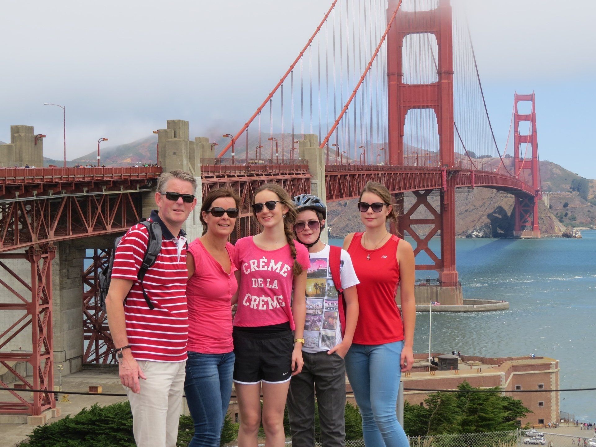 foto van Bart Limburg aan de voet goldengate bridge