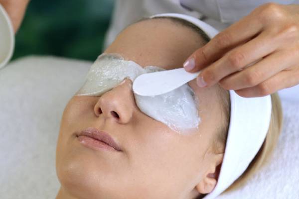 Eye Contour Area Treatment