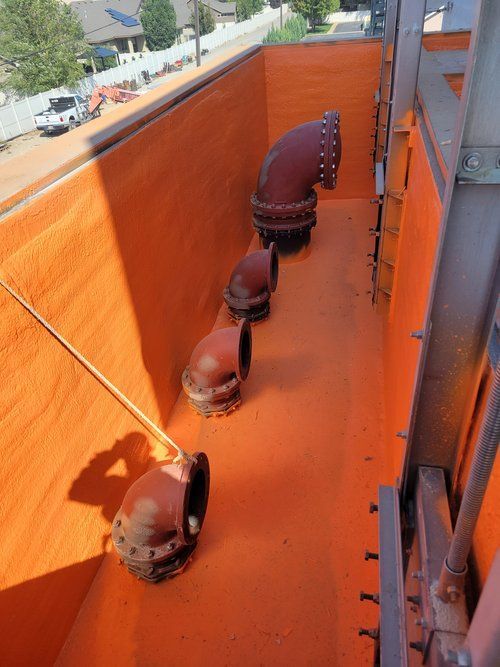 7800 Square Feet Influent