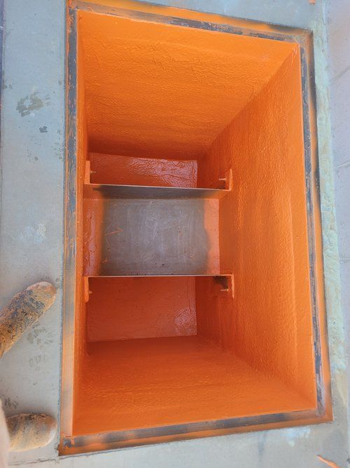 7800 Square Feet Influent