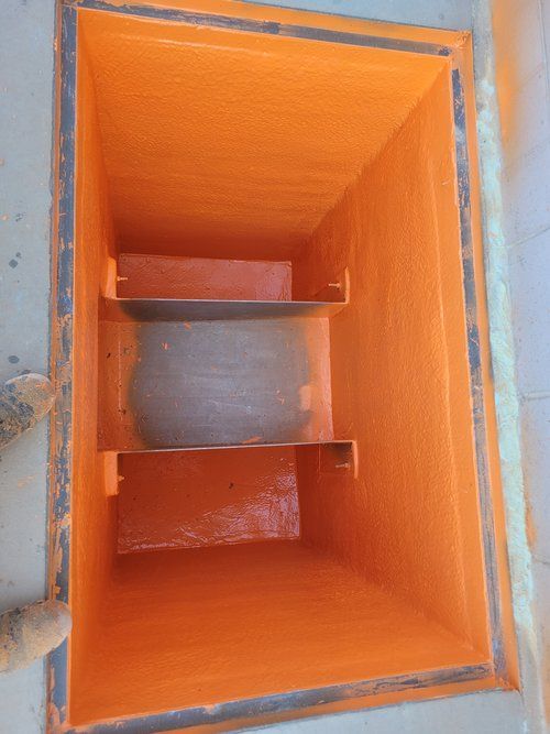 7800 Square Feet Influent