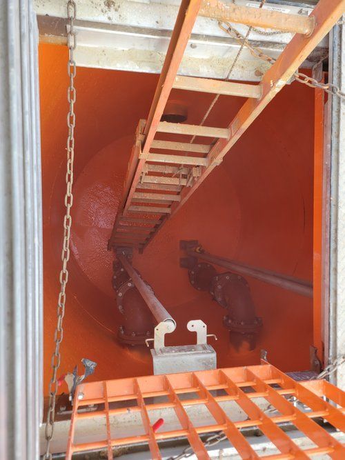 7800 Square Feet Influent