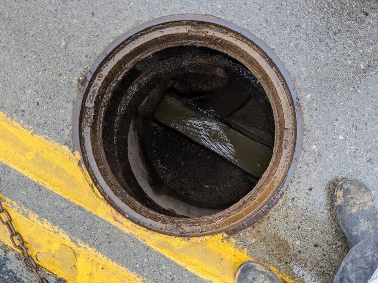 UT Project - 15 Manholes
