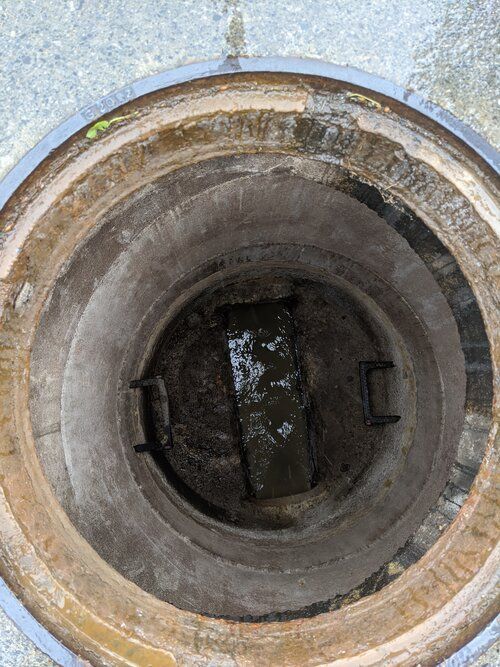 UT Project - 15 Manholes