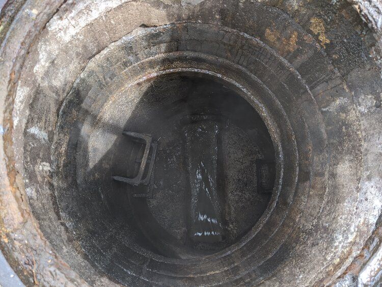 UT Project - 15 Manholes