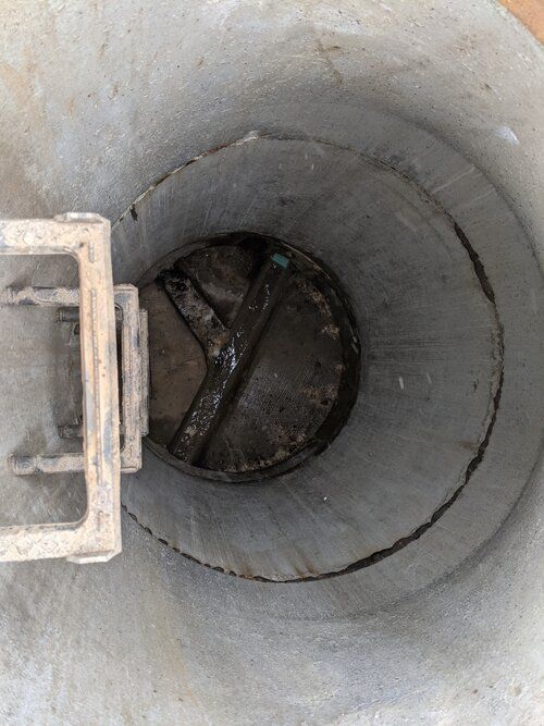 12 Manholes in Western