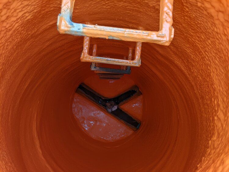 12 Manholes in Western