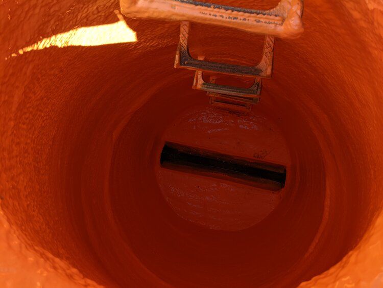 12 Manholes in Western