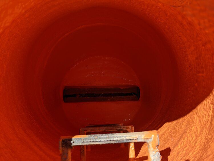 12 Manholes in Western