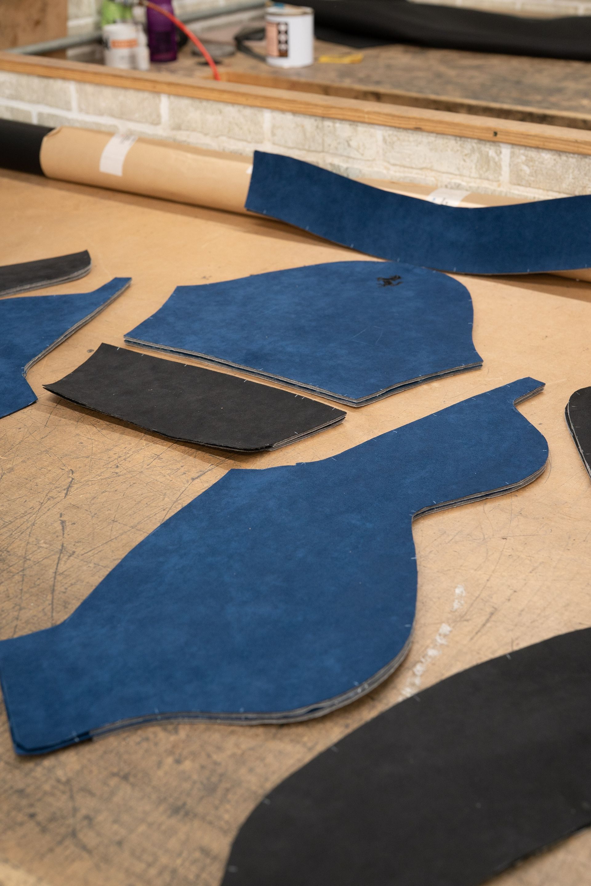 ferrari 360 Challenge Stradale red STG Sam seen through glass interior alcantara red restoration d:class