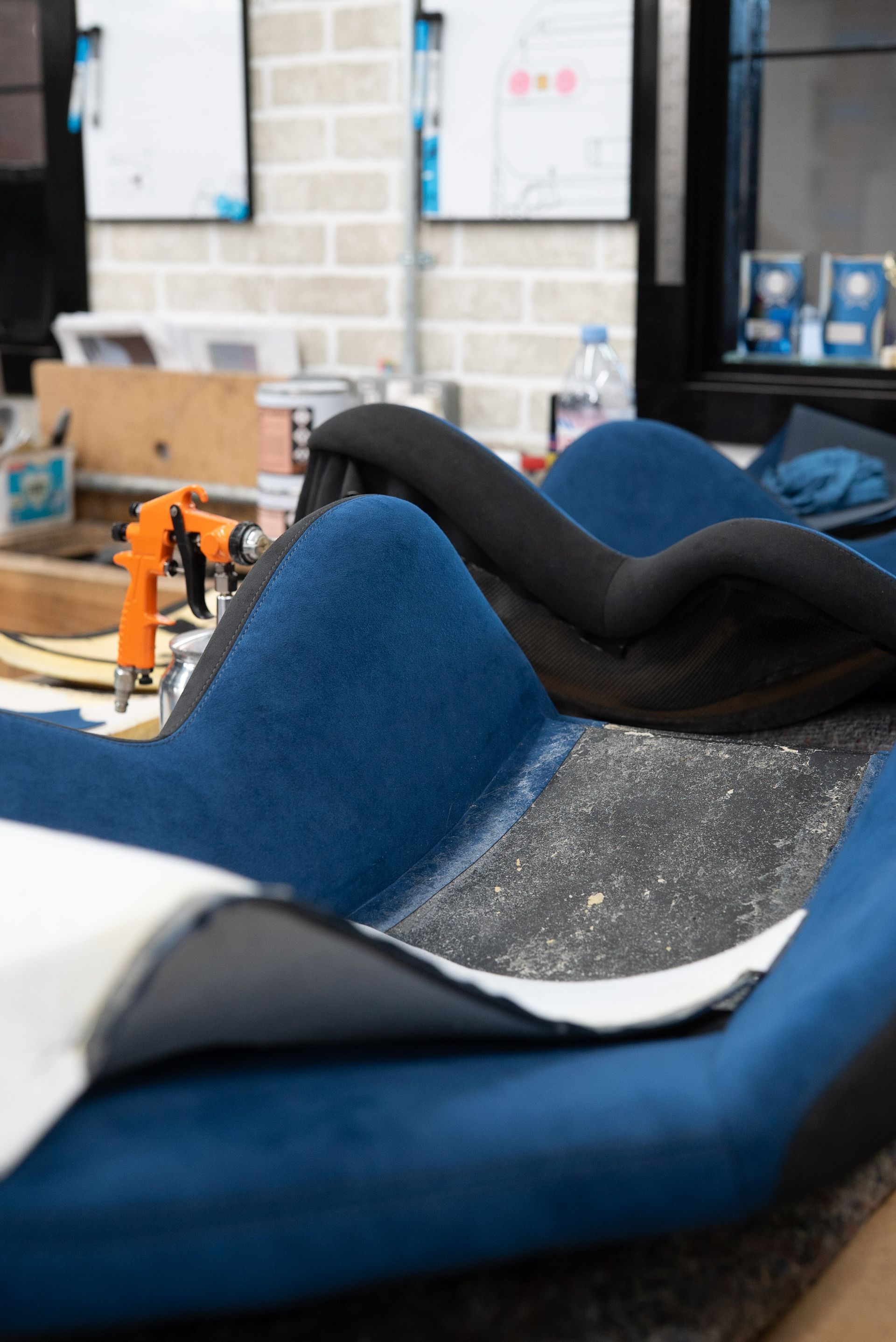 ferrari 360 Challenge Stradale red STG Sam seen through glass interior alcantara blue restoration d:class