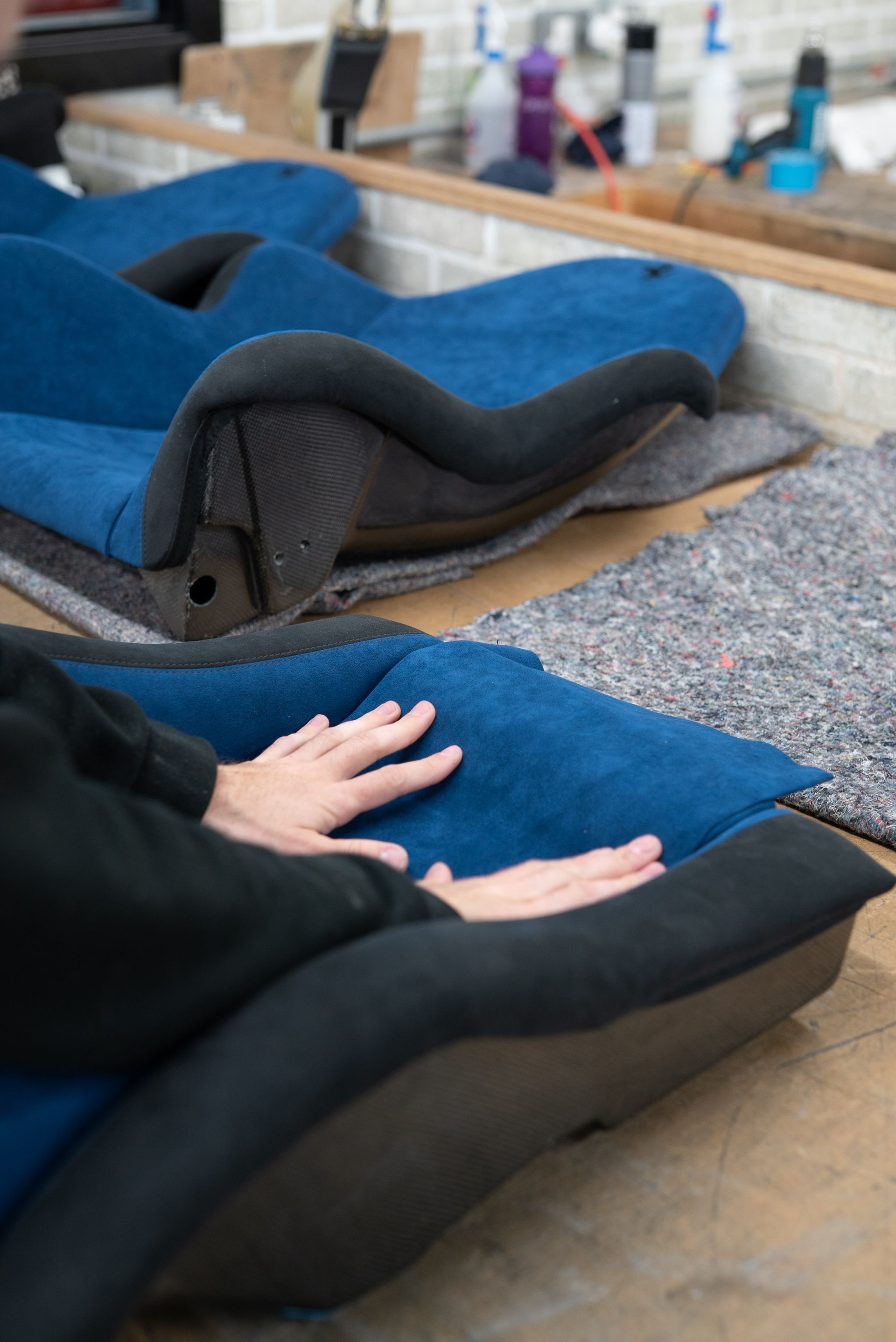 ferrari 360 Challenge Stradale red STG Sam seen through glass interior alcantara blue restoration d:class