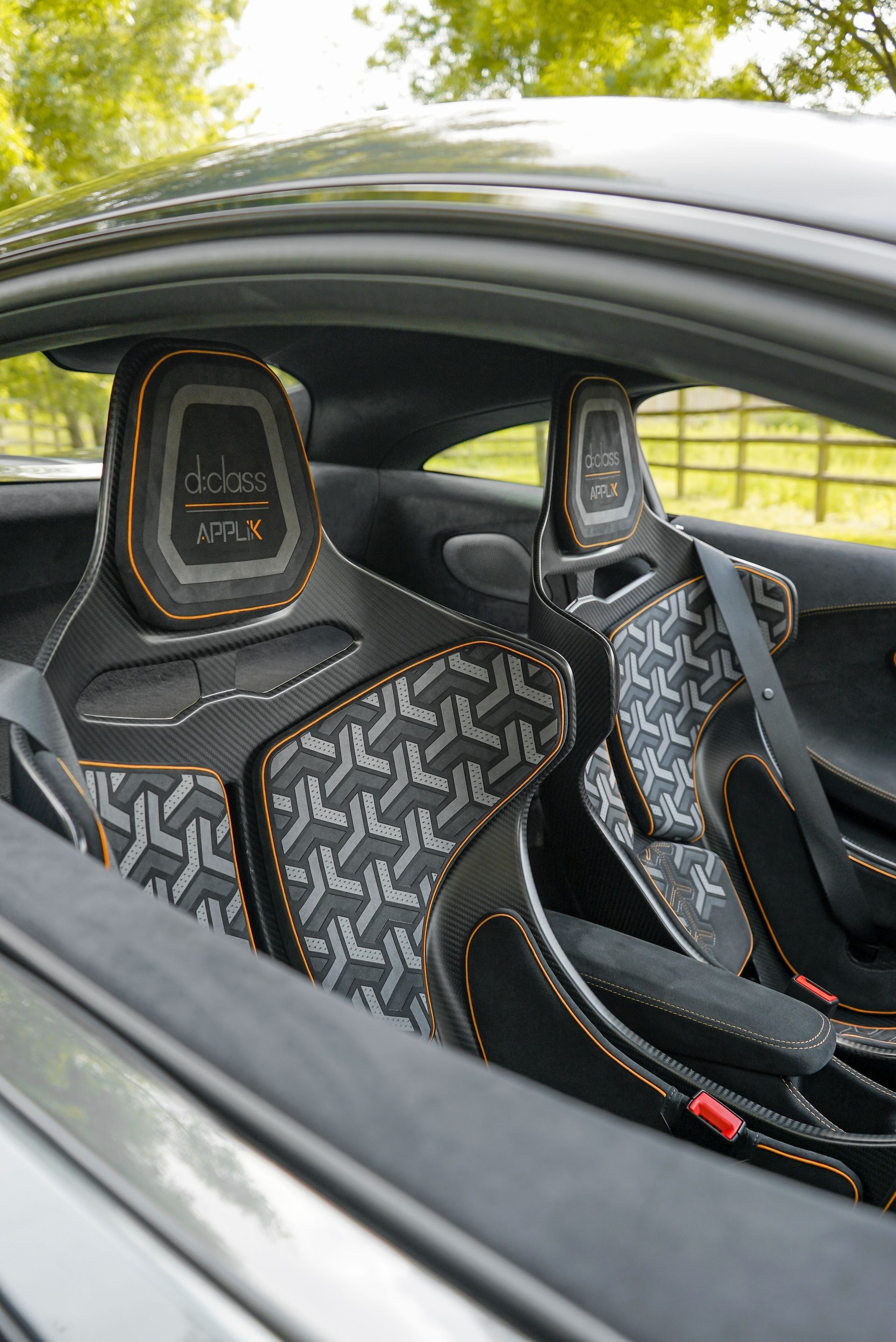 mclaren 600lt senna seats bucket carbon pads lasered laser d:class auto