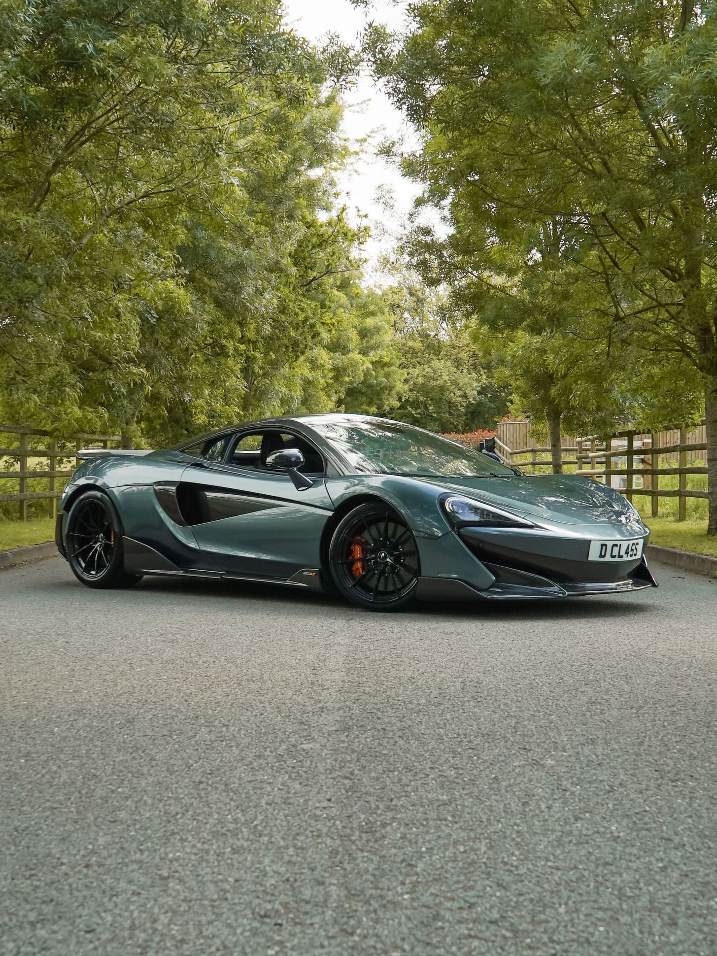 mclaren 600lt senna seats bucket carbon pads lasered laser d:class auto