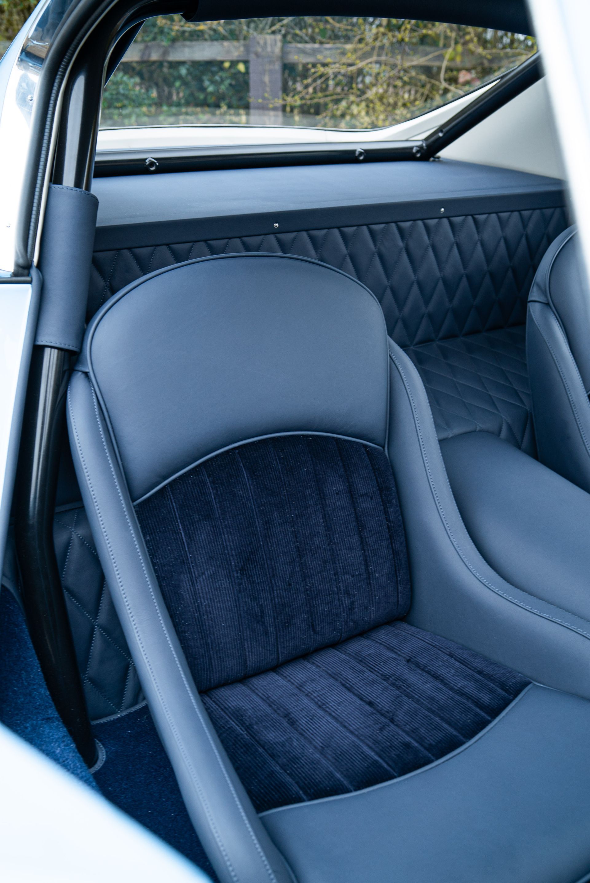 ferrari swb gto engineering d:class automotive interior restoration retrim  trim trimming blue leather corduroy swb 250 seat seats