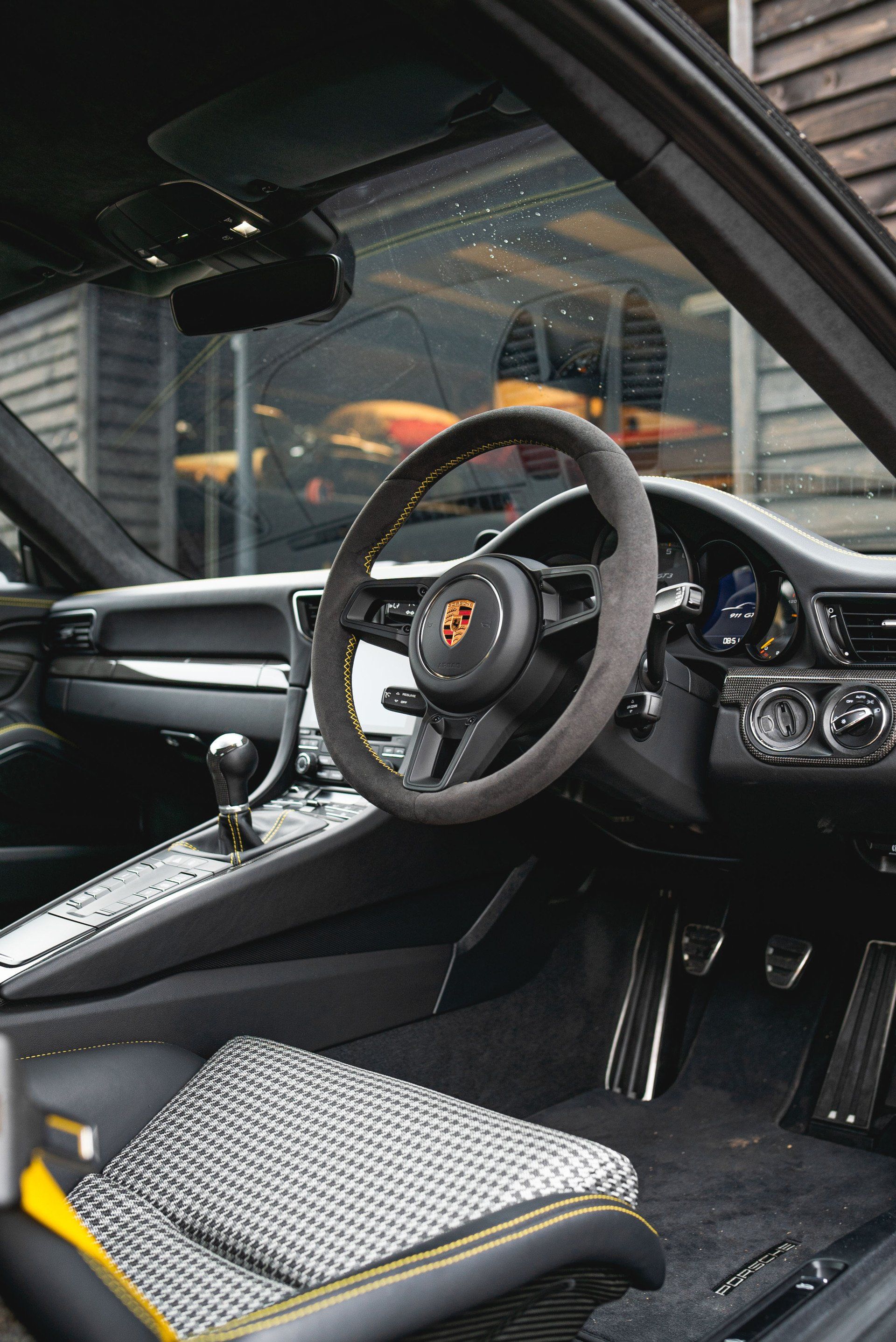 Porsche 911 gt3 steering wheel retrim alcantara graphite grey yellow stitch stitching dclass d:class