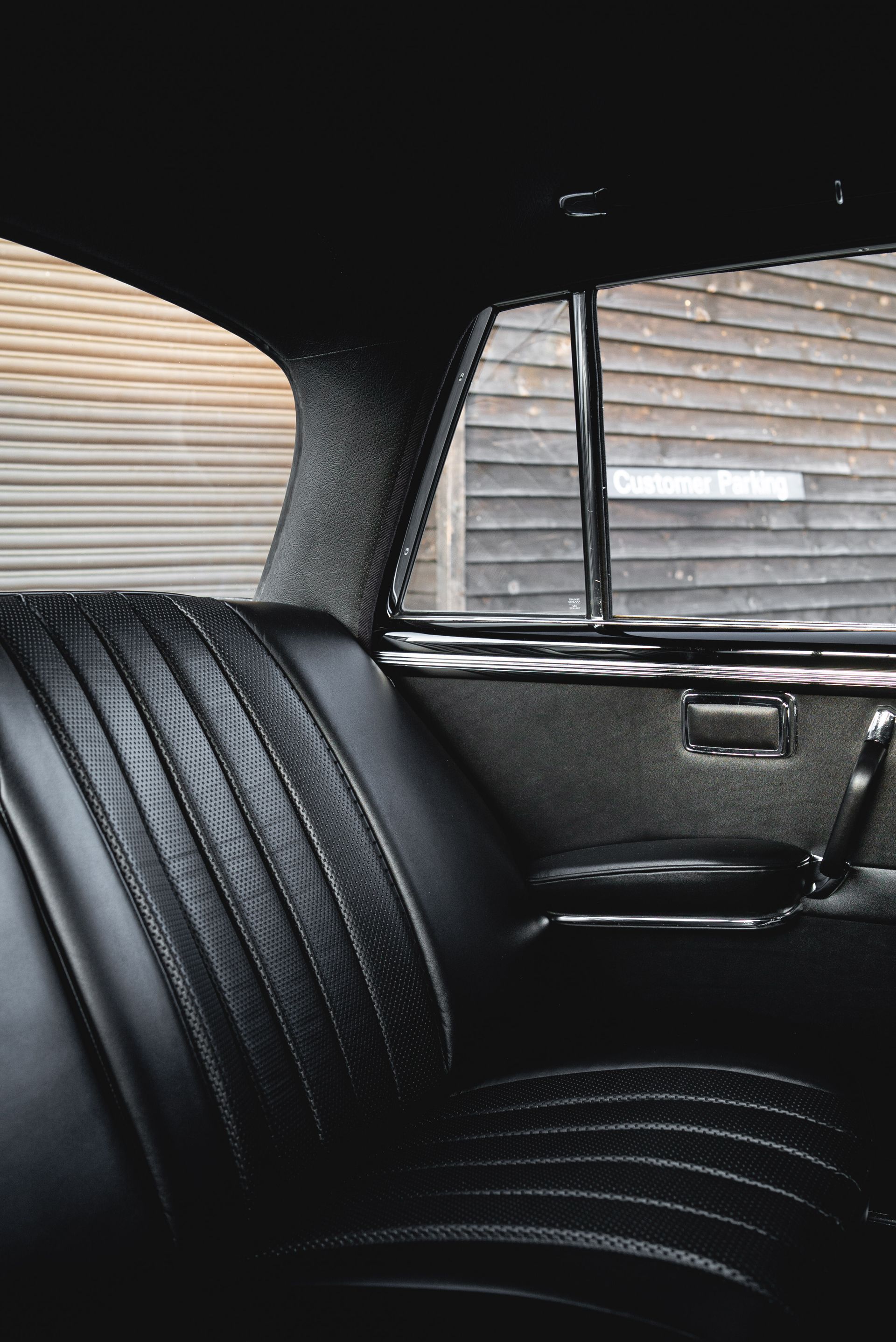 mercedes-benz W112 Fintail lowered air suspension airride slammed modified interior retrim restoration d:class automotive leather seat seats basket weave