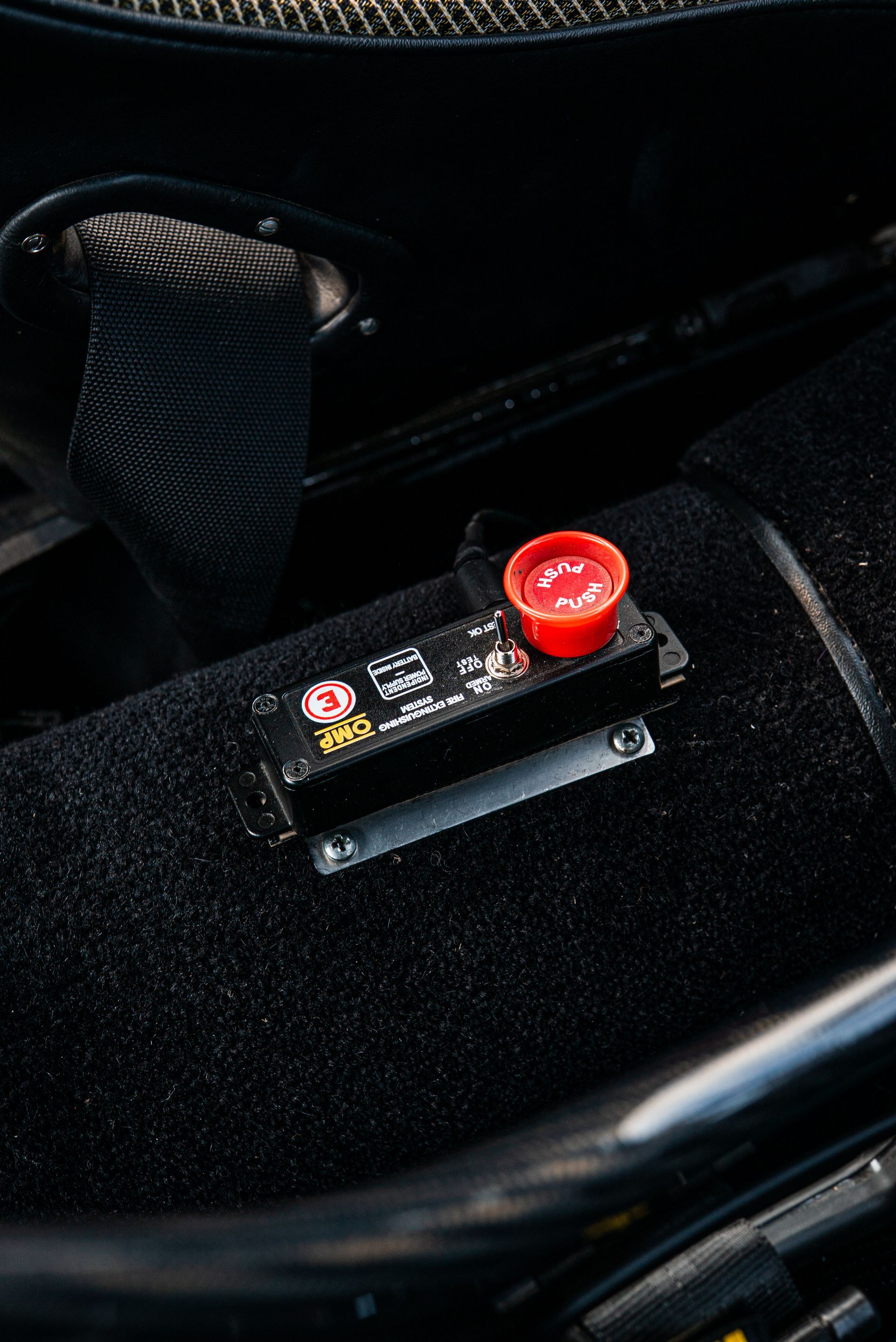 Aston Martin DB4 GT 18 green tillett racing race seat d:class leather pads customised interior green nappa