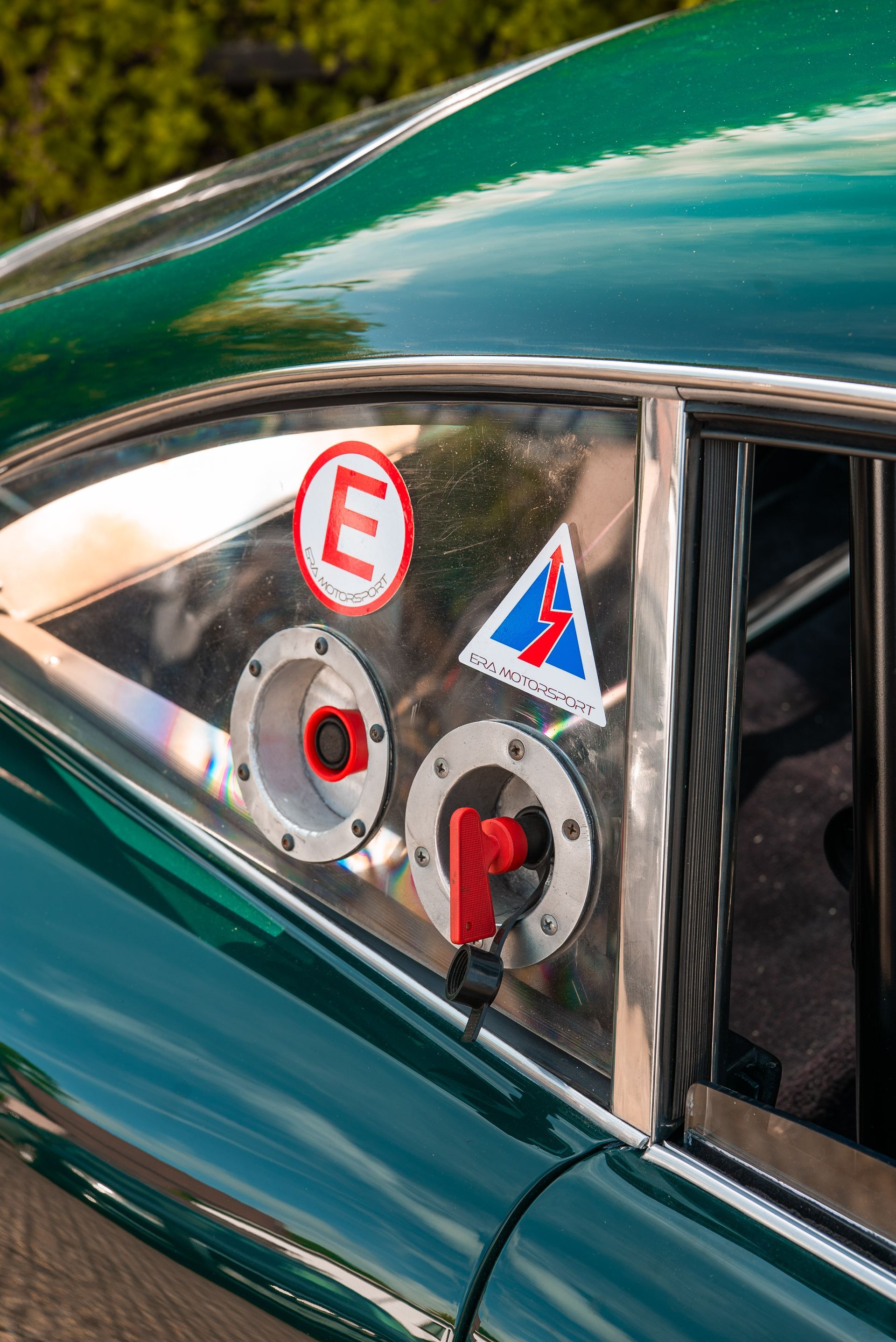 Aston Martin DB4 GT 18 green tillett racing race seat d:class leather pads customised interior green nappa