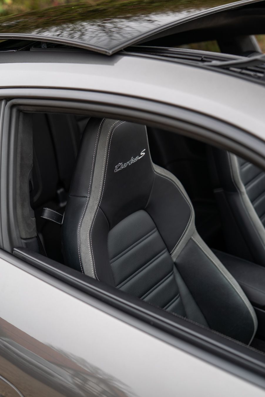 Porsche 911 Turbo S seat retrim leather alcantara embroidery logo oem upholstery reupholster near me dclass d:class