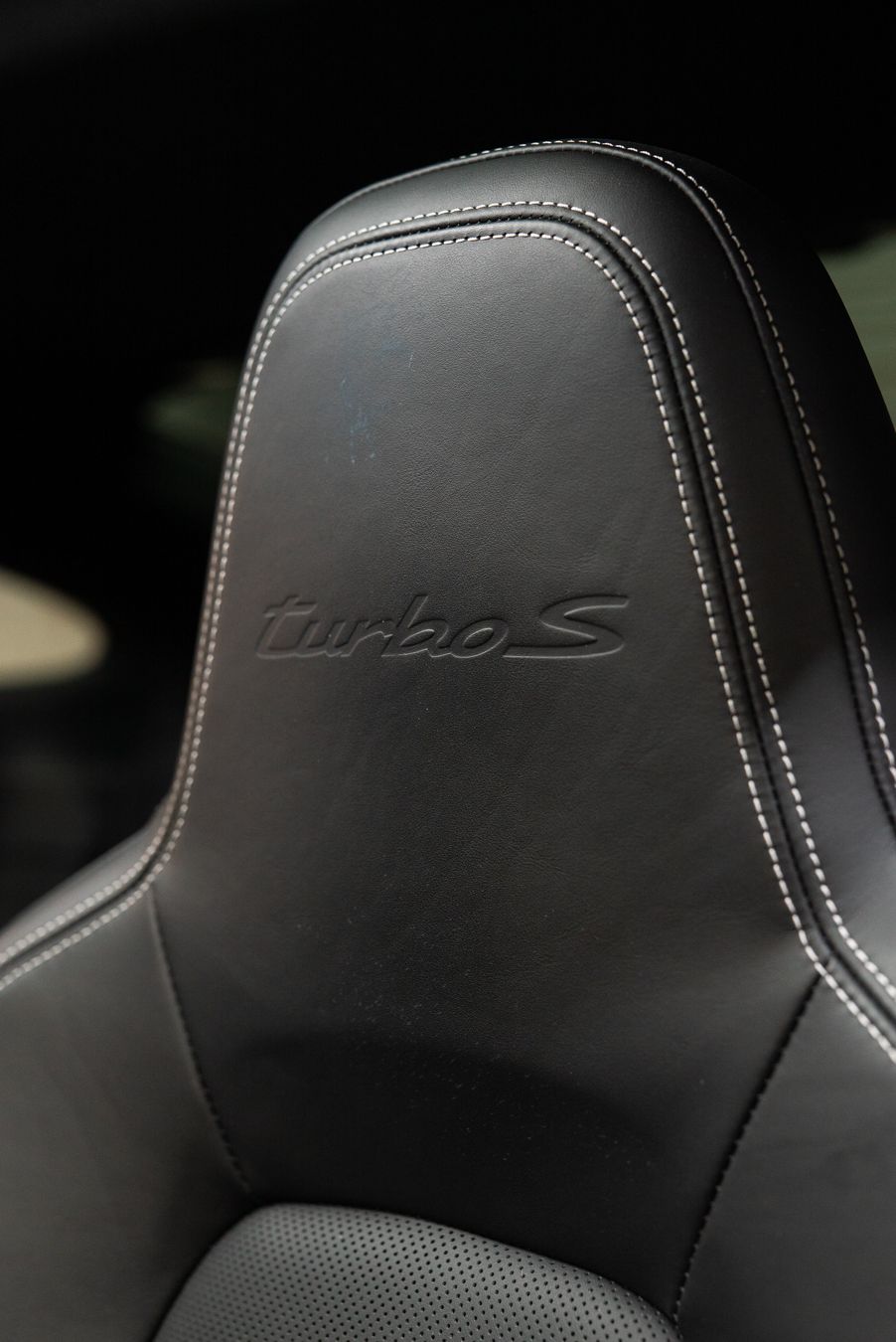 Porsche 911 Turbo S seat retrim leather alcantara embroidery logo oem upholstery reupholster near me dclass d:class