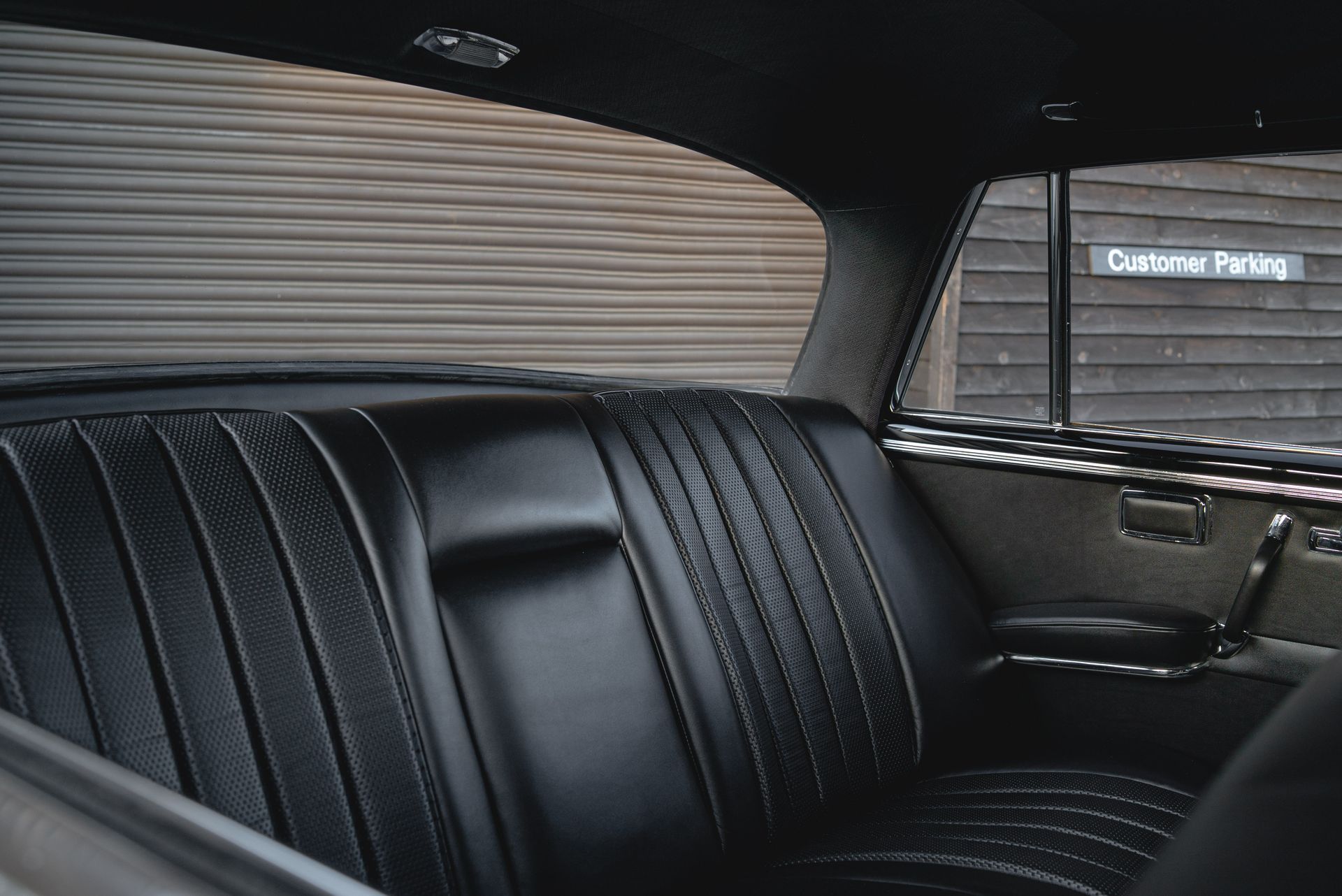 mercedes-benz W112 Fintail lowered air suspension airride slammed modified interior retrim restoration d:class automotive leather seat seats basket weave