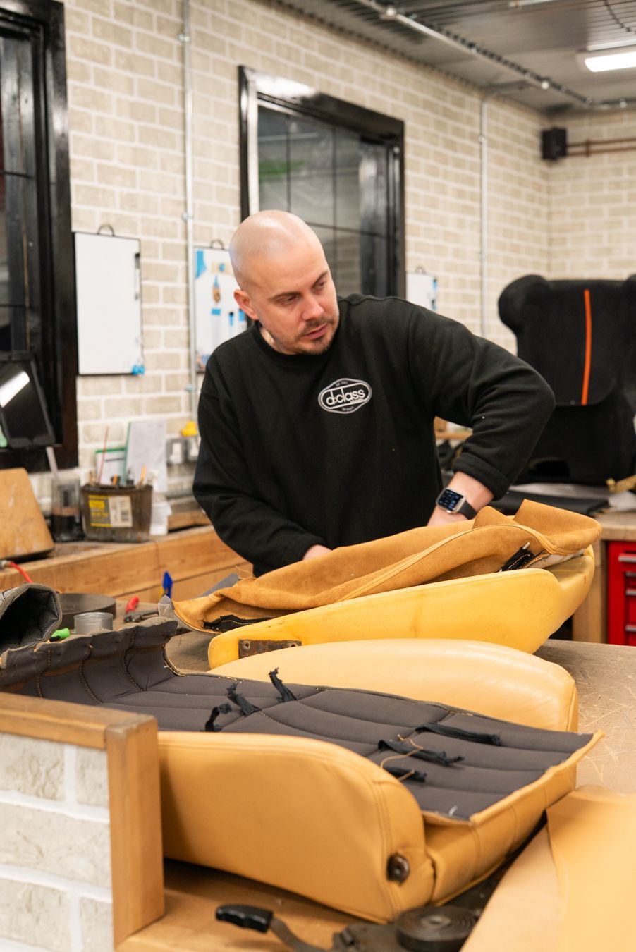 Ferrari 328 GTS interior retrim repairs leather seats sseat carpet targa open air convertible vehicle upholstery trim recover tan beige d:class dclass auto automotive