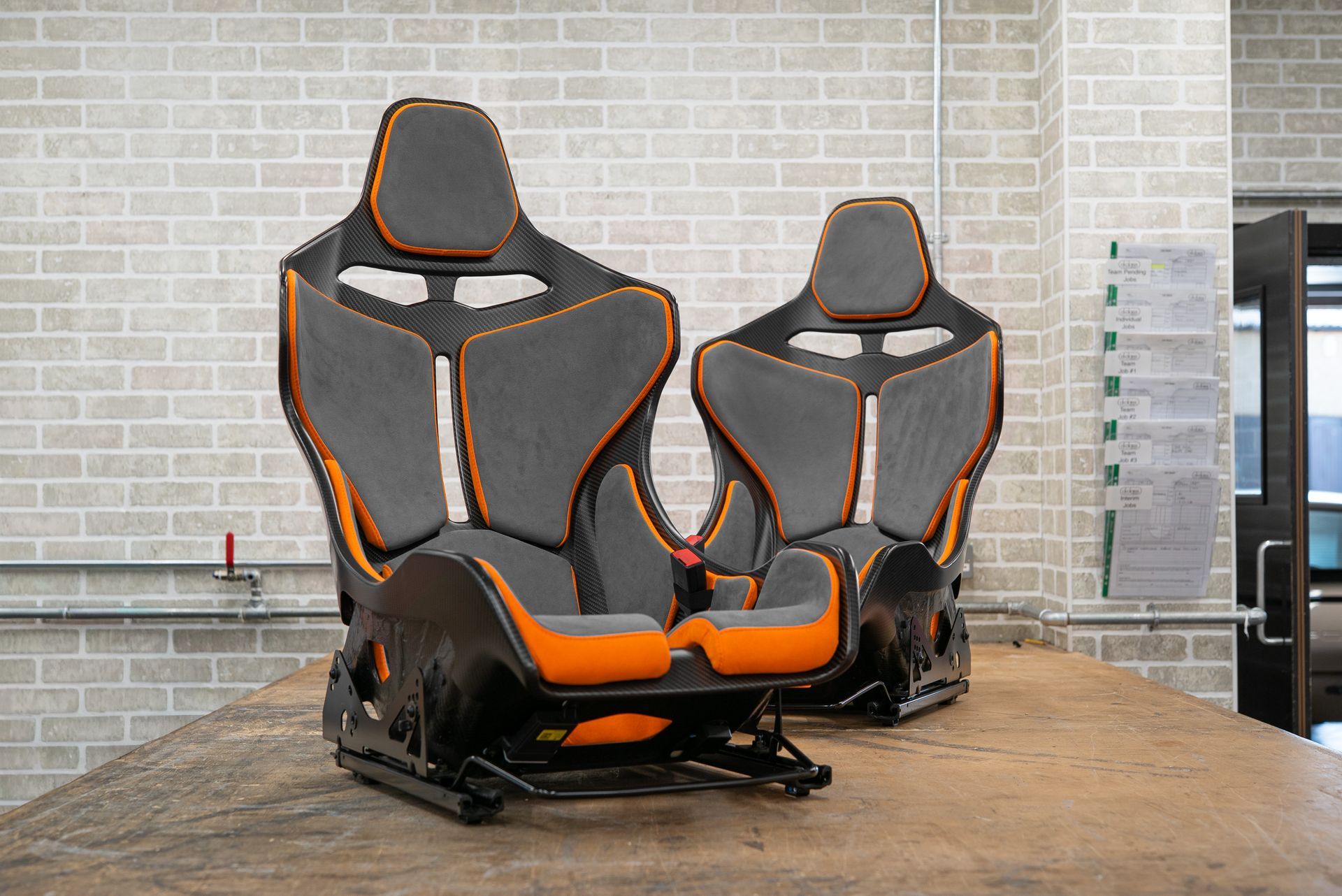 Senna pads conversion alcantara leather 600lt 765LTmclaren senna 600lt 765lt pads carbon retrim