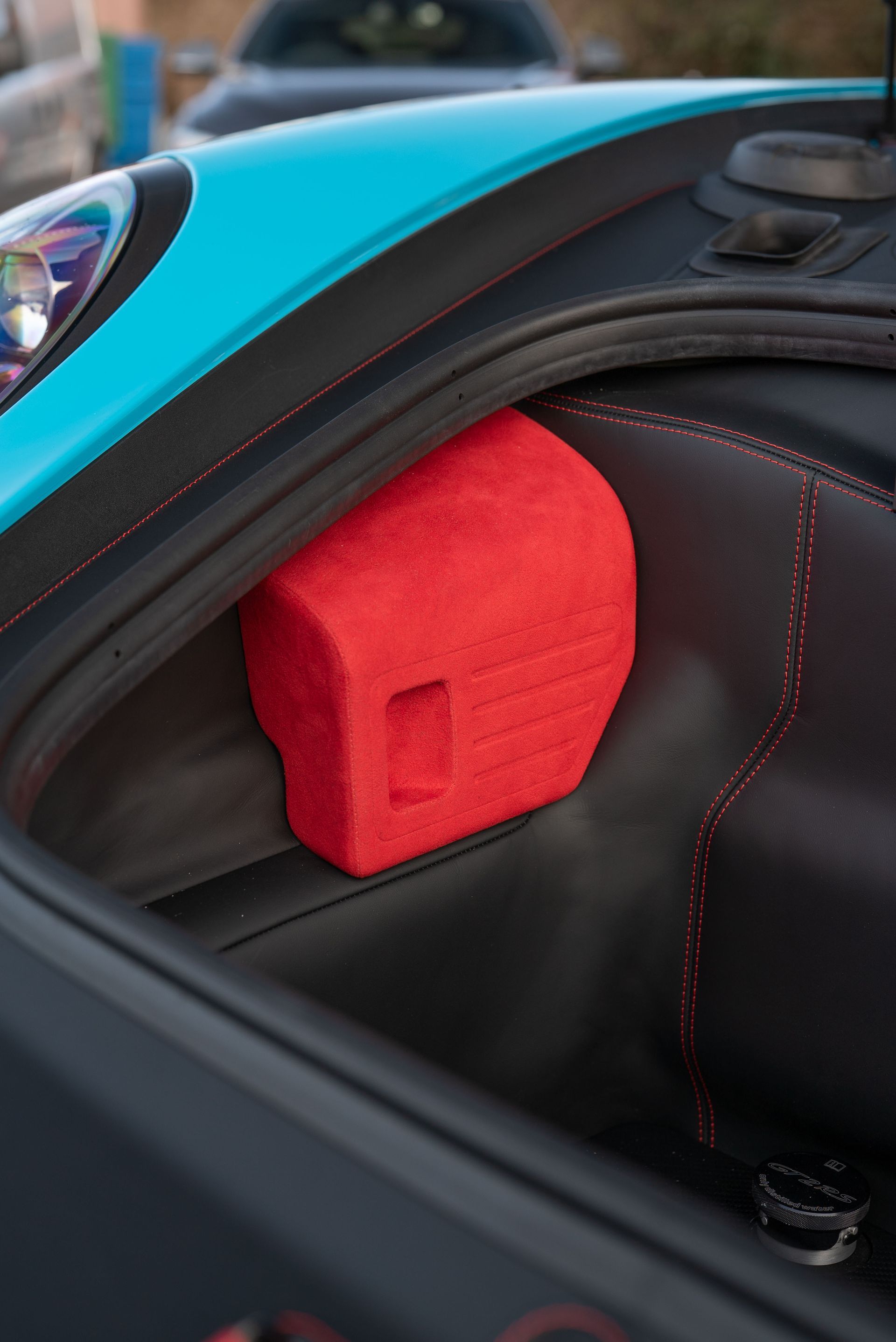 porsche 911 GT2 RS frunk bonnet plastics carpet retrim leather nappa black stitching modification custom customised alcantara d:class oem plus oem+ retrimmed upholstered reupholstered miami blue