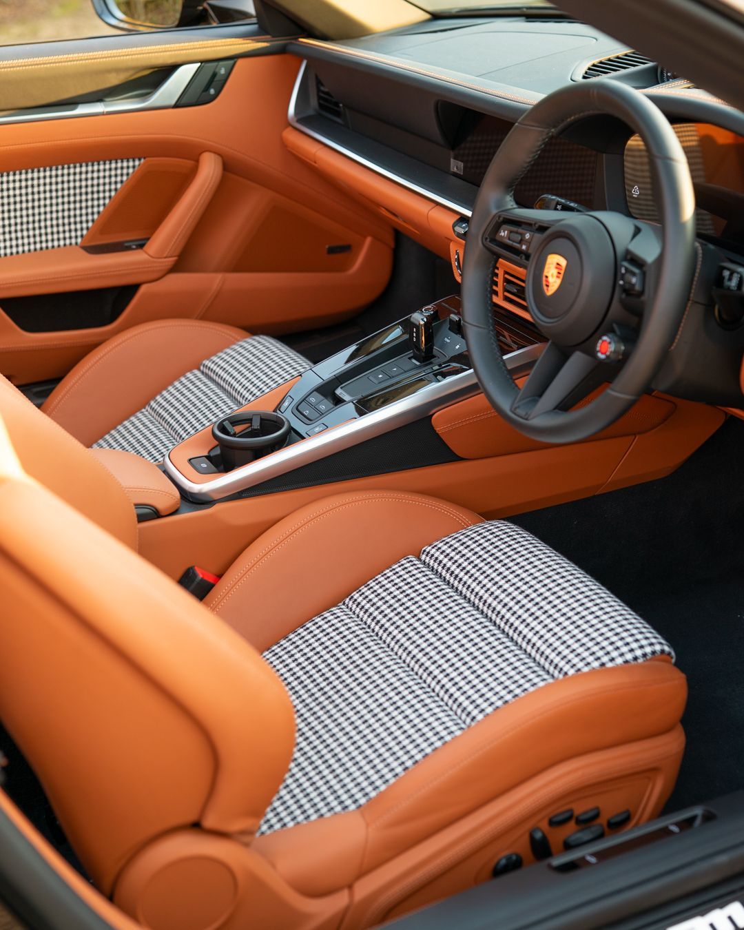Porsche 911 carrera cabriolet gts tan leather black and white houndstooth retrim upholstery reupholstered dclass d:class oem plus oem+ heritage pack