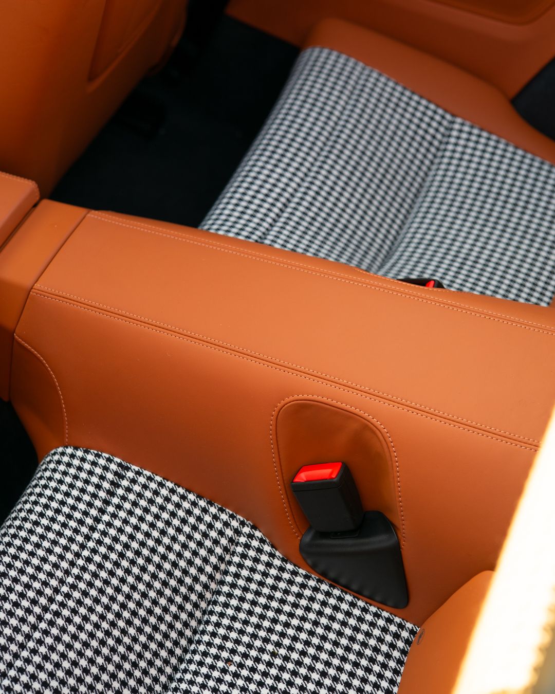 Porsche 911 carrera cabriolet gts tan leather black and white houndstooth retrim upholstery reupholstered dclass d:class oem plus oem+ heritage pack
