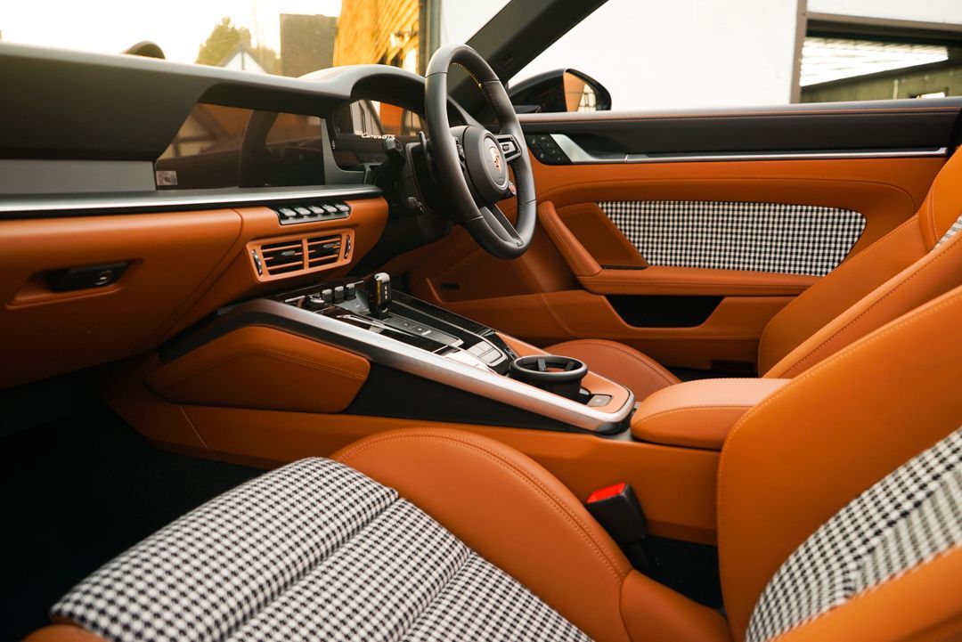 Porsche 911 sport seats tan leather black and white houndstooth retrim upholstery reupholstered dclass d:class oem plus oem+ heritage pack