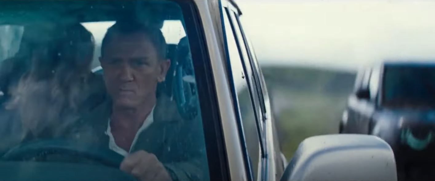 james bond no time to die making of behind the scenes bts d:class on screen toyota land cruiser