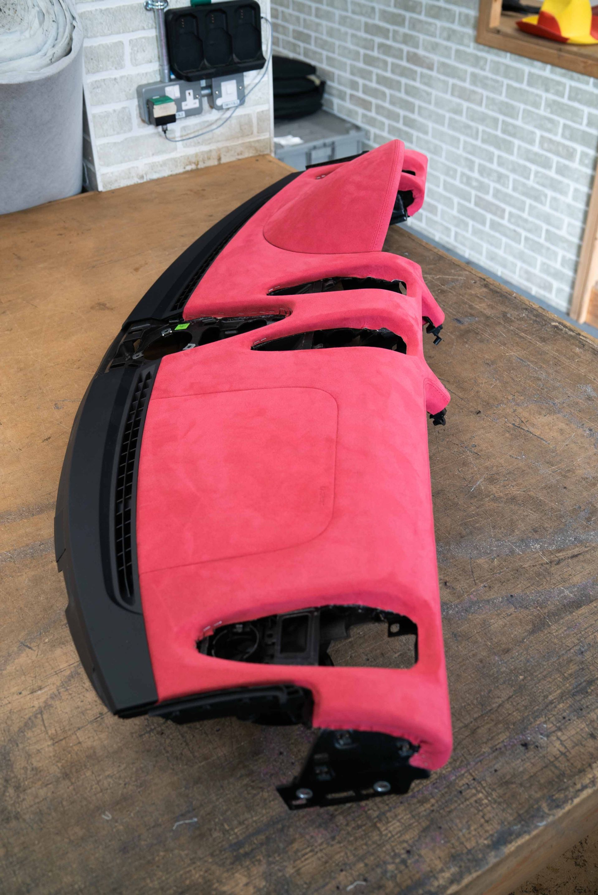 porsche spyder RS 718 interior retrim customisation custom customised pink alcantara dashboard seats