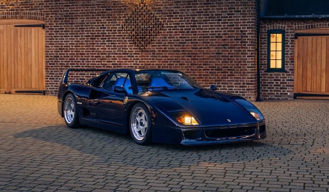 blue ferrari f40 restoration respray paint DK engineering dclass d:class seats retrim nomex seat