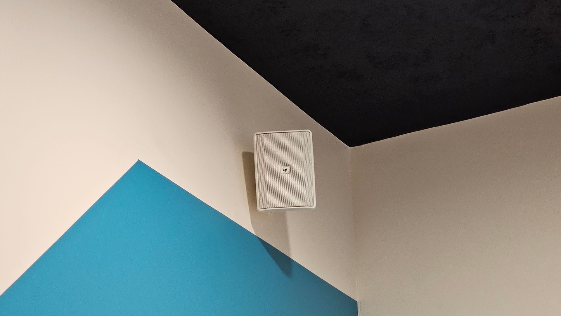 audio system installed in coffee shop by fisher custom av