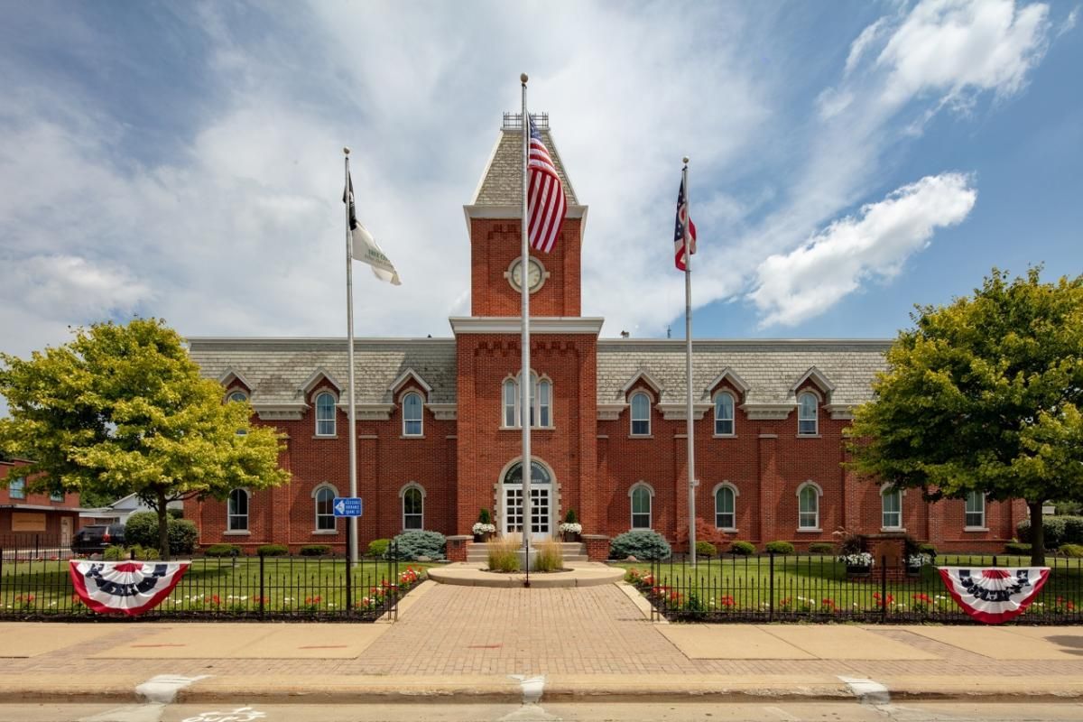 Picture of avon ohio where fisher custom av provides audio, video installations. 