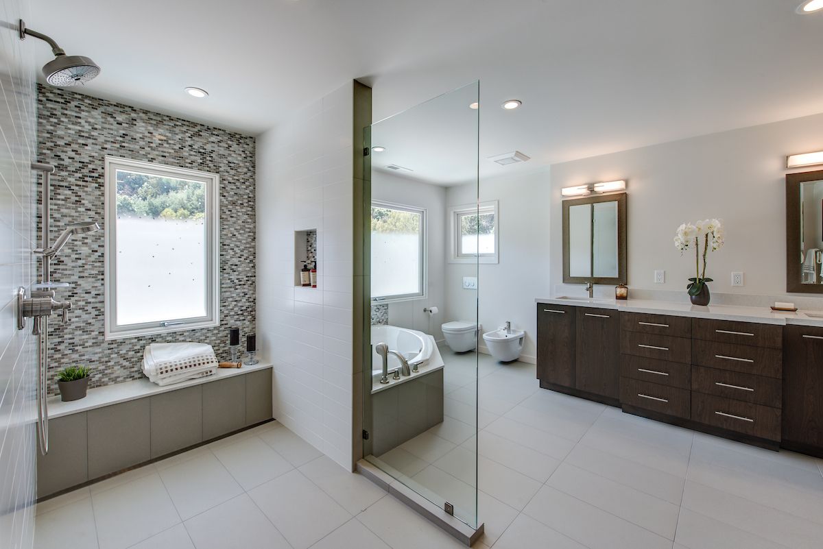 Marin, Sonoma area bathroom remodel with luxurious tile and modern finishes.