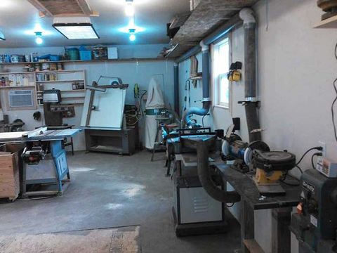 Melon City Renovations — Custom Wood Workshop in Muscatine, IA