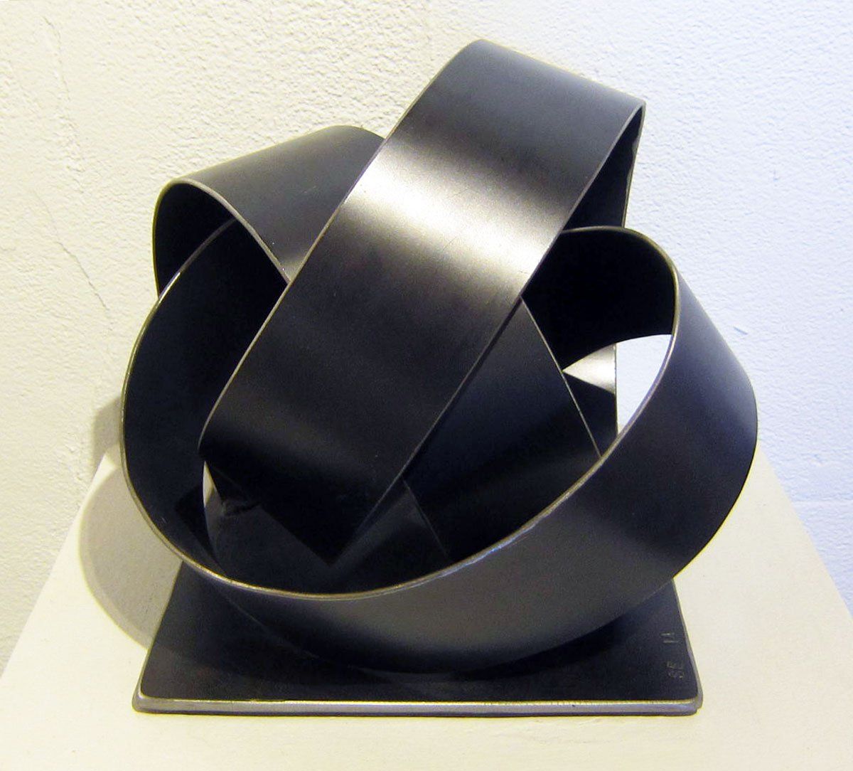 steel sculpture by steven ebben