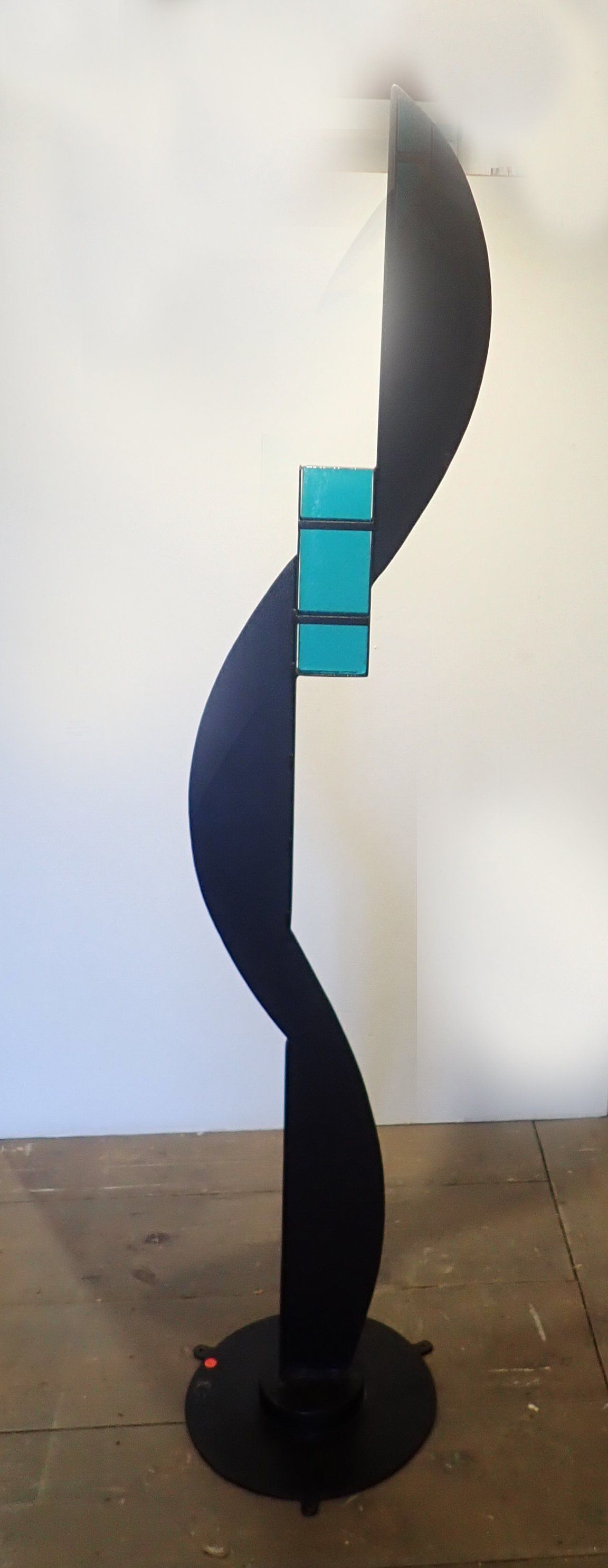 Metal sculpture with glass by Steven Ebben