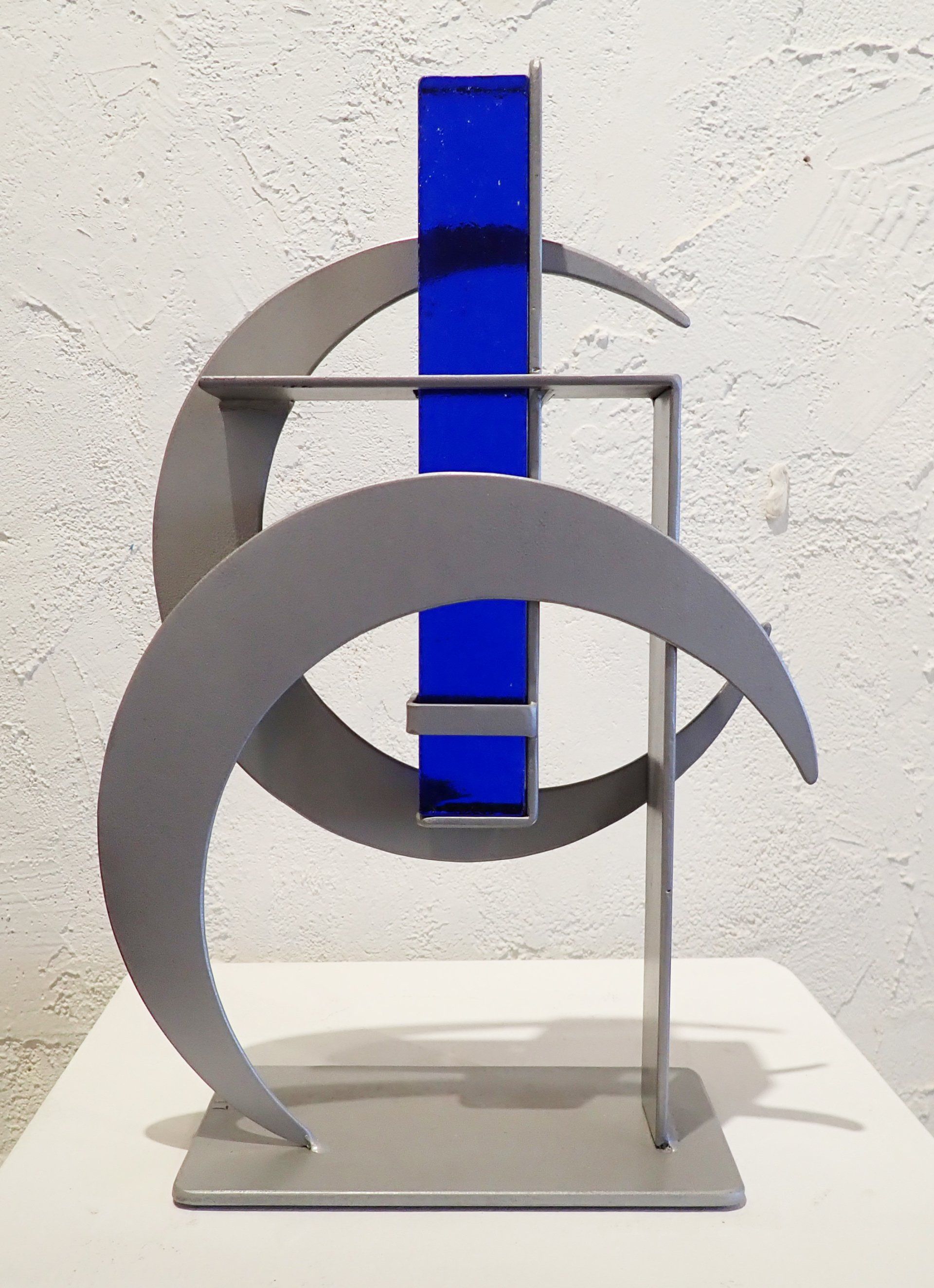steel and glass sculpture by steve ebben